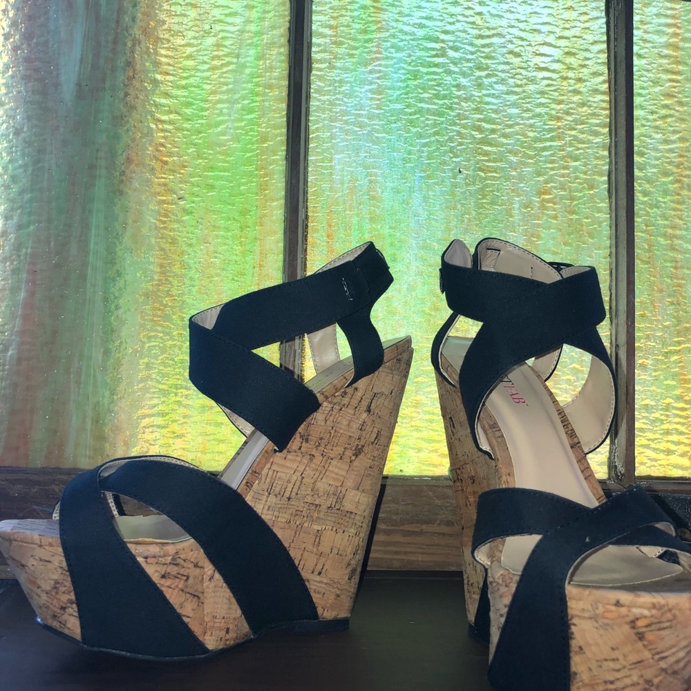 Heeled wedges - Picture 3 of 4